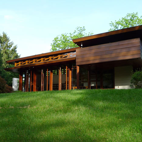 dezeen_Frank-Lloyd-Wright-Bachman-Wilson-House_1b.jpg