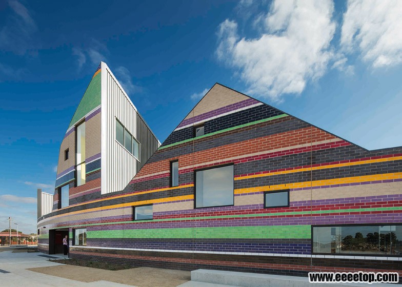 Eؽ-Dallas-Brooks-Community-Primary-School-by-McBride-Charles-Ryan_01.jpg