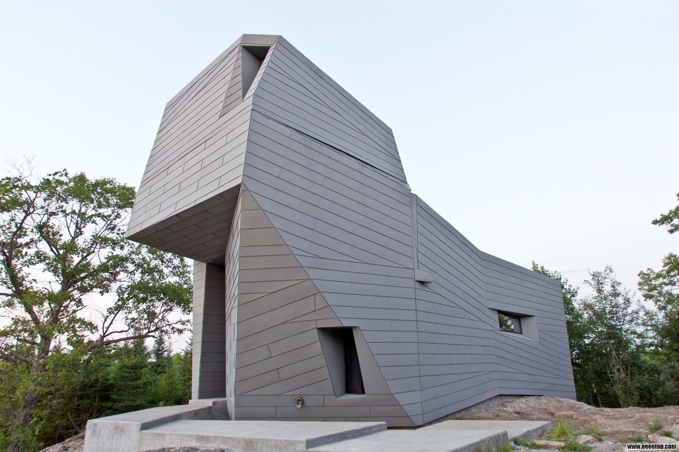 gemma-observatory-anmahian-winton-architects_dezeen_2364_col_2.jpg