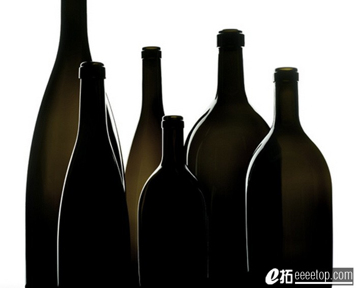 Eؽ-UNA-wine-bottles-by-Cibicworkshop-9_С.jpg