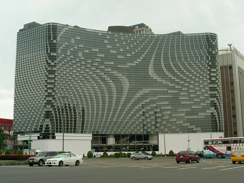 2557525395_68abc237ff.jpg