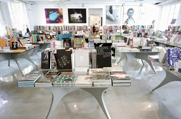 ĸרõռ˺ܴһֲƵȻҲӦ⡣ Corso Como Bookshop,  ...