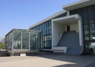 Library of Wenzheng College.jpg