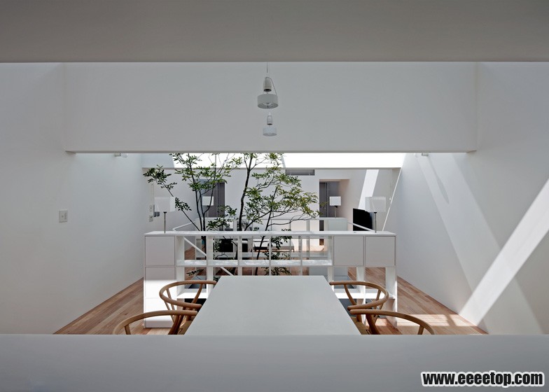 dezeen_Machi-House-by-UID-Architects_ss_4.jpg