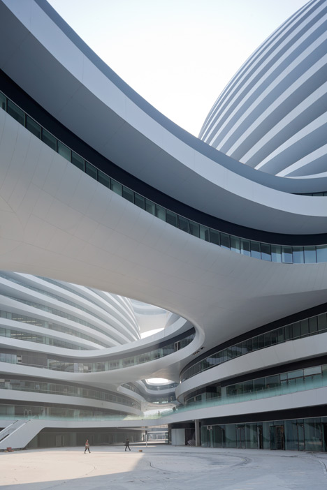 dezeen_Galaxy-SOHO-by-Zaha-Hadid-Architects-ss-7.jpg
