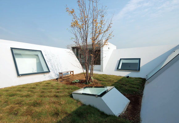 JAU_Earth-ing-House-by-Nobuhiro-Tsukada-Architects02.jpg