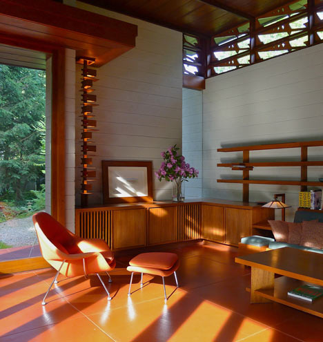 dezeen_Frank-Lloyd-Wright-Bachman-Wilson-House_2.jpg