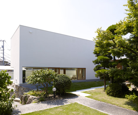 Dezeen_Garden-Tree-House-by-Hironaka-Ogawa_12.jpg