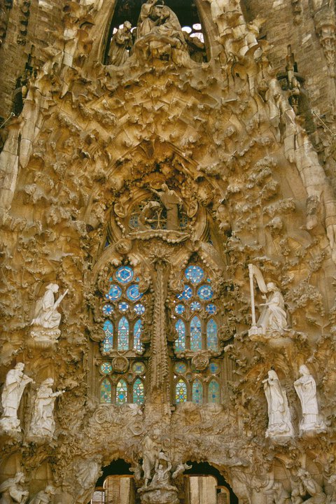 Antoni Gaud - Sagrada Familia 02.jpg