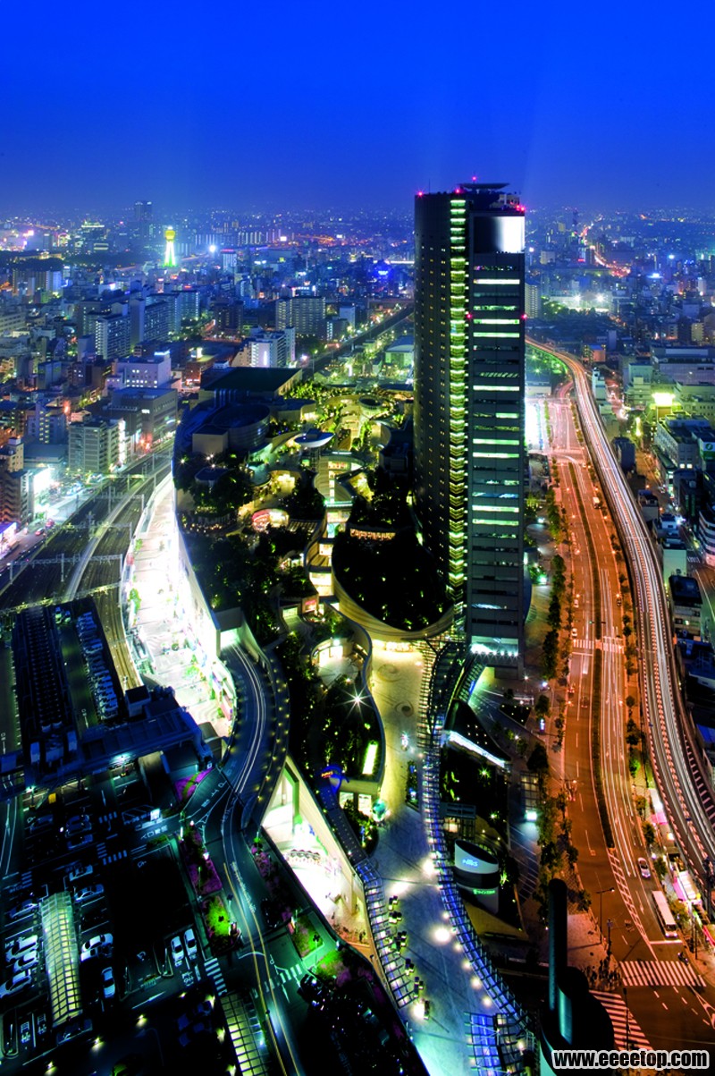 ձ-Namba Parks8F6V9105.jpg