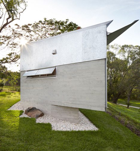 Keperra-House-by-Atelier-Chen-Hung_dezeen_16.jpg