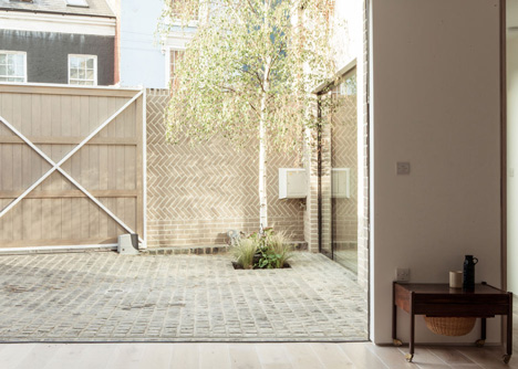 Herringbone-House-by-Atelier-ChanChan_dezeen_3.jpg