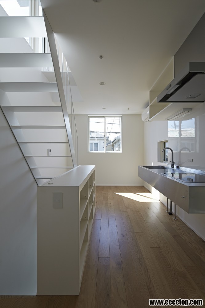 5508da6ae58eced01a000049_sandwich-apartment-ikeda-yukie-architects_sa_012-666x1000.jpg