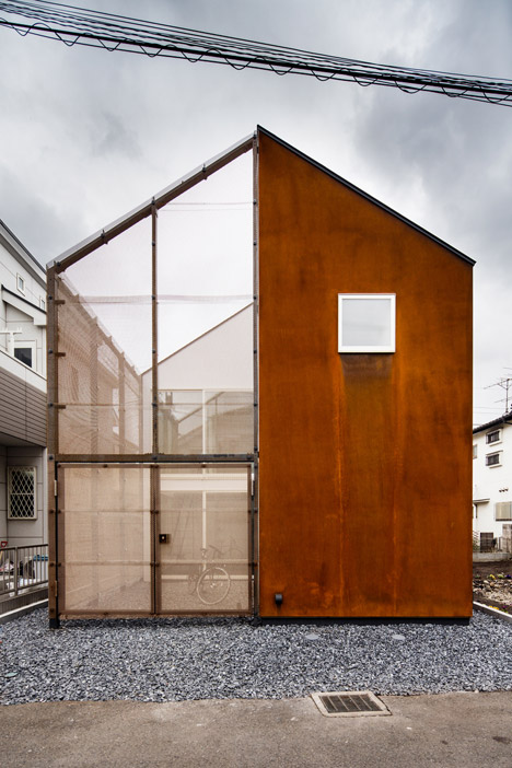 Chofu-House-by-Sugawaradaisuke_dezeen_468_8.jpg