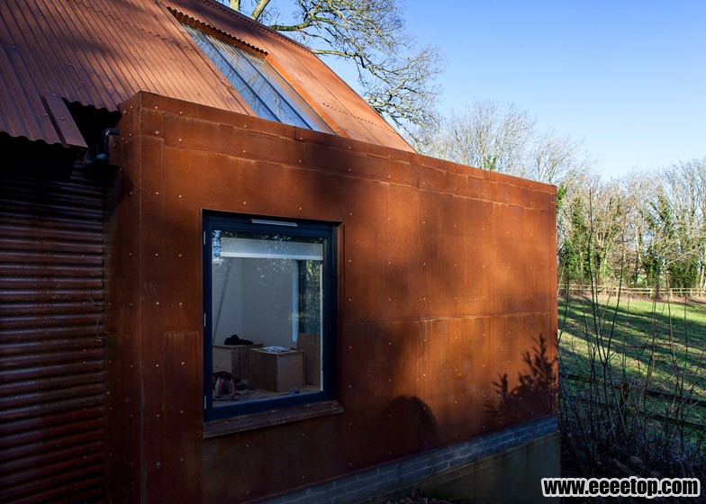 Gasworks-cottage-by-Chris-Dyson_dezeen_784_2.jpg