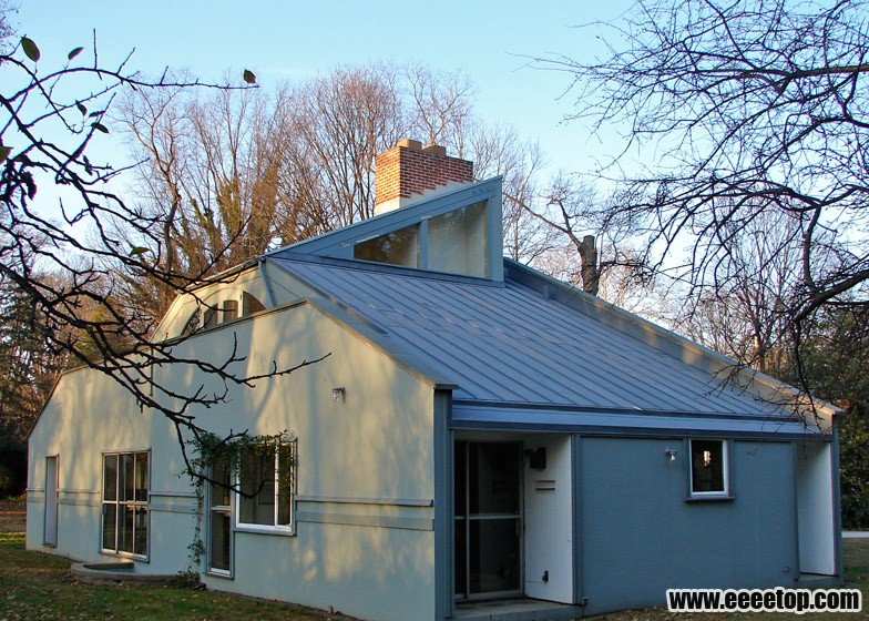 Vanna-Venturi-House-Wikimedia-Commons_dezeen_784_2.jpg