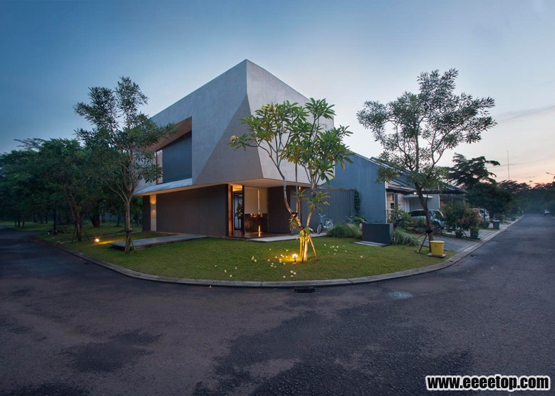 Eؽ_Trimmed-Reform-House-Indonesia-by-SUB_01.jpg