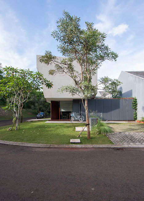 Eؽ_Trimmed-Reform-House-Indonesia-by-SUB_12.jpg