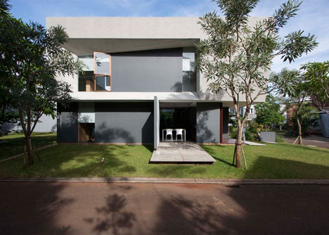 Eؽ_Trimmed-Reform-House-Indonesia-by-SUB_15.jpg