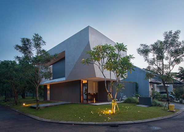 Eؽ_Trimmed-Reform-House-Indonesia-by-SUB_18.jpg