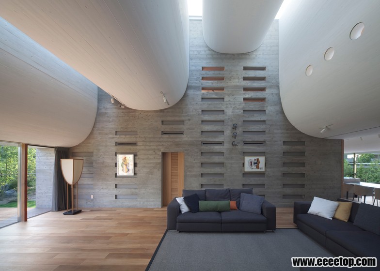 Eؽ_Juul-House-by-NKS-Architects_03.jpg