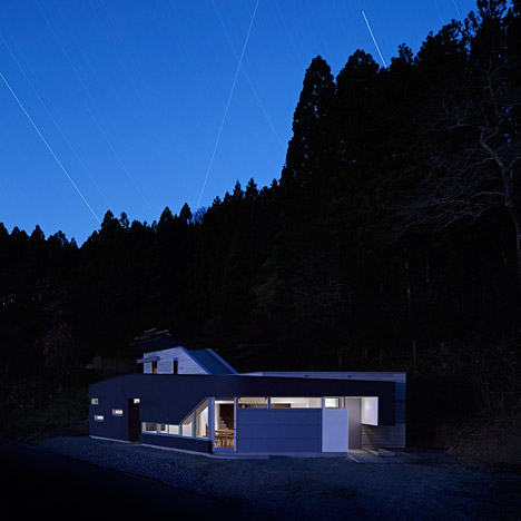 Eؽ_E-House-by-Hannat-Architects_17.jpg