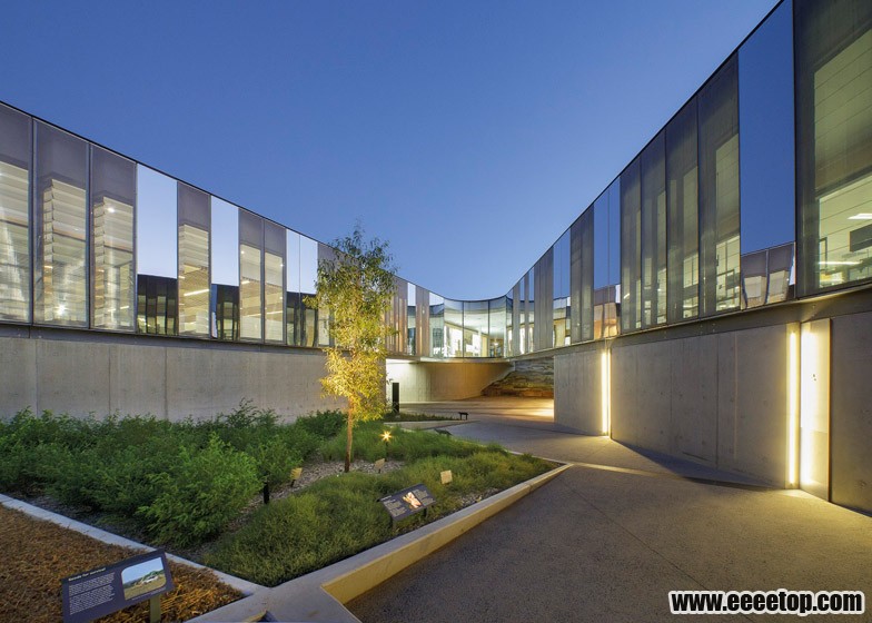 Eؽ_The-Australian-Plantbank-by-BVN-Donovan-Hill_02.jpg