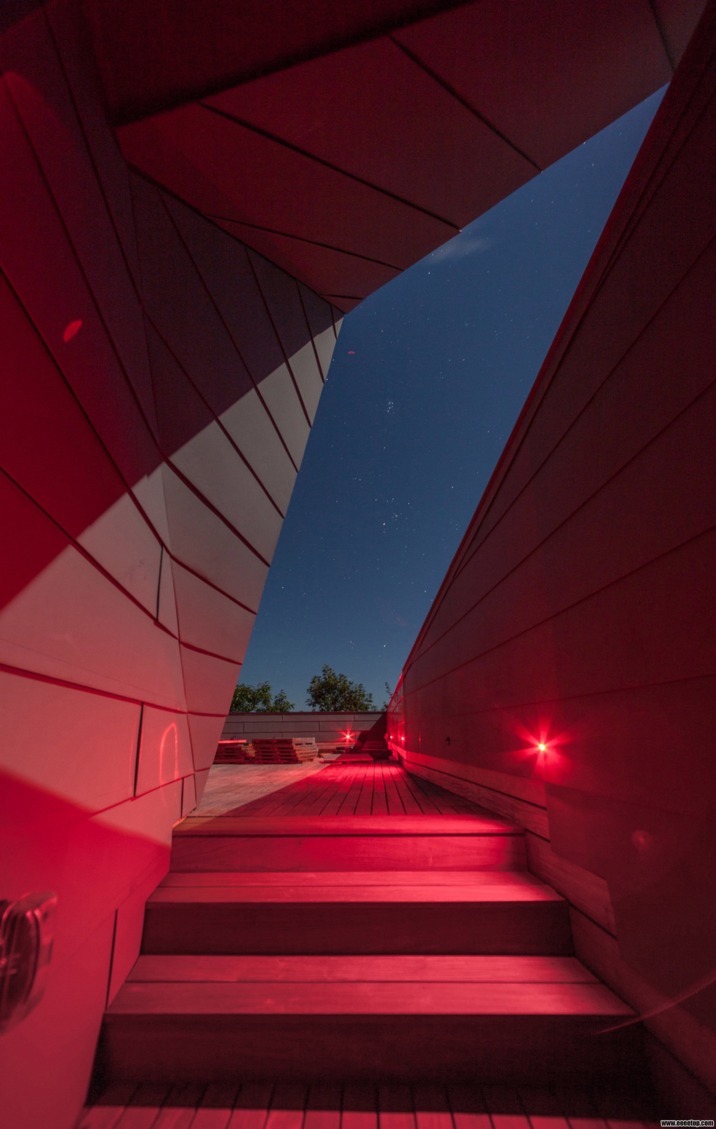 gemma-observatory-anmahian-winton-architects_dezeen_2364_col_6.jpg