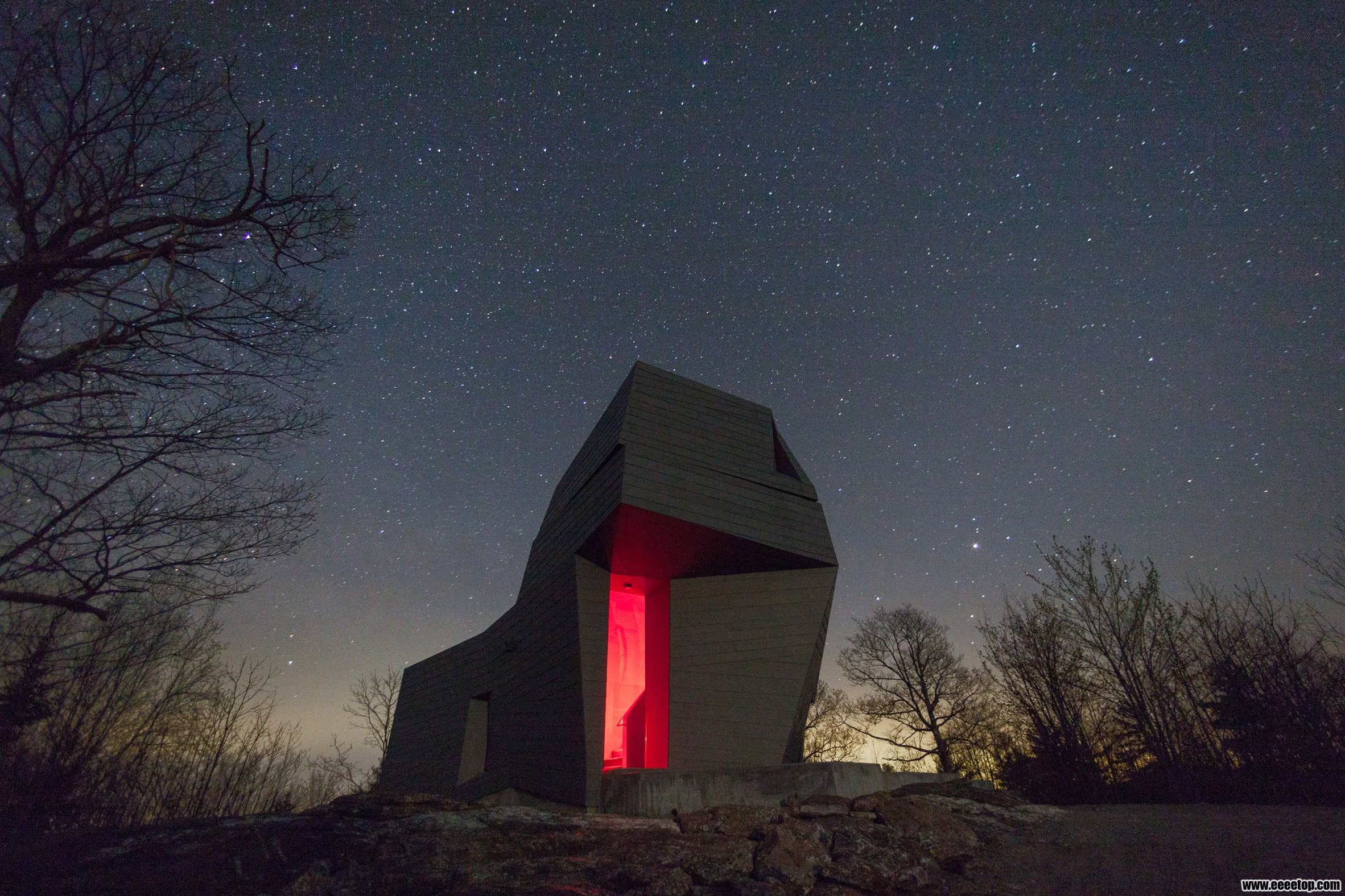 gemma-observatory-anmahian-winton-architects_dezeen_2364_col_7.jpg