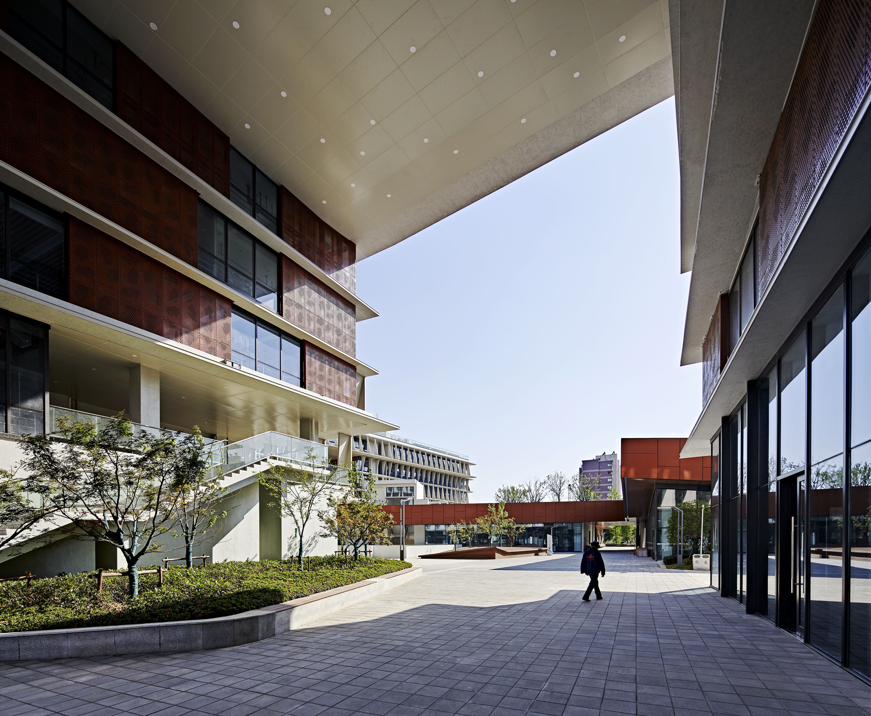 pukou-community-center-BAU-09-east-gate-threshold-looking-west.jpg