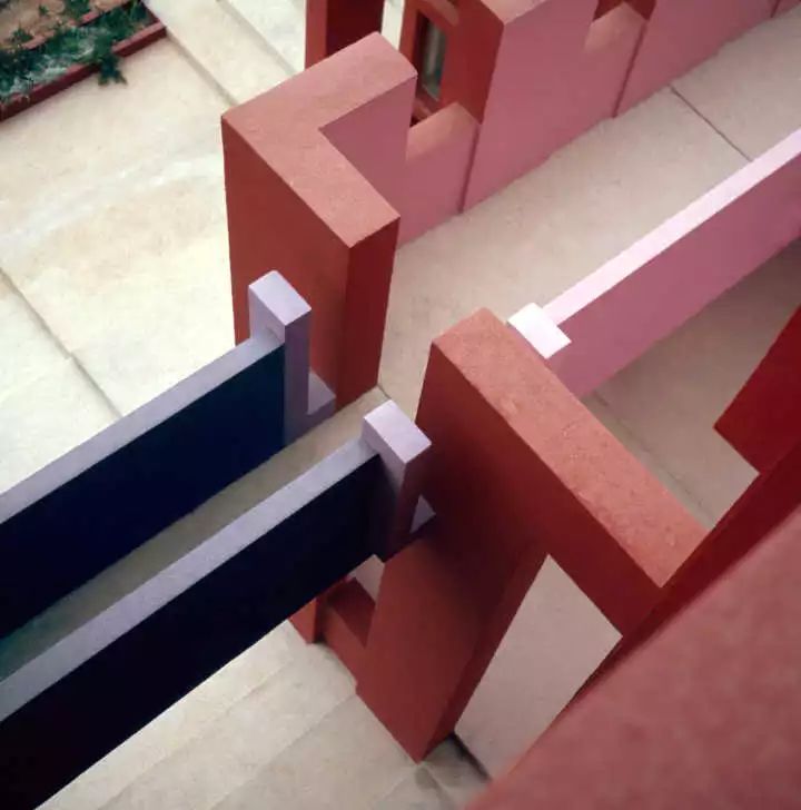 e0332383bce1f1eae88eaaa15b52403e.jpg