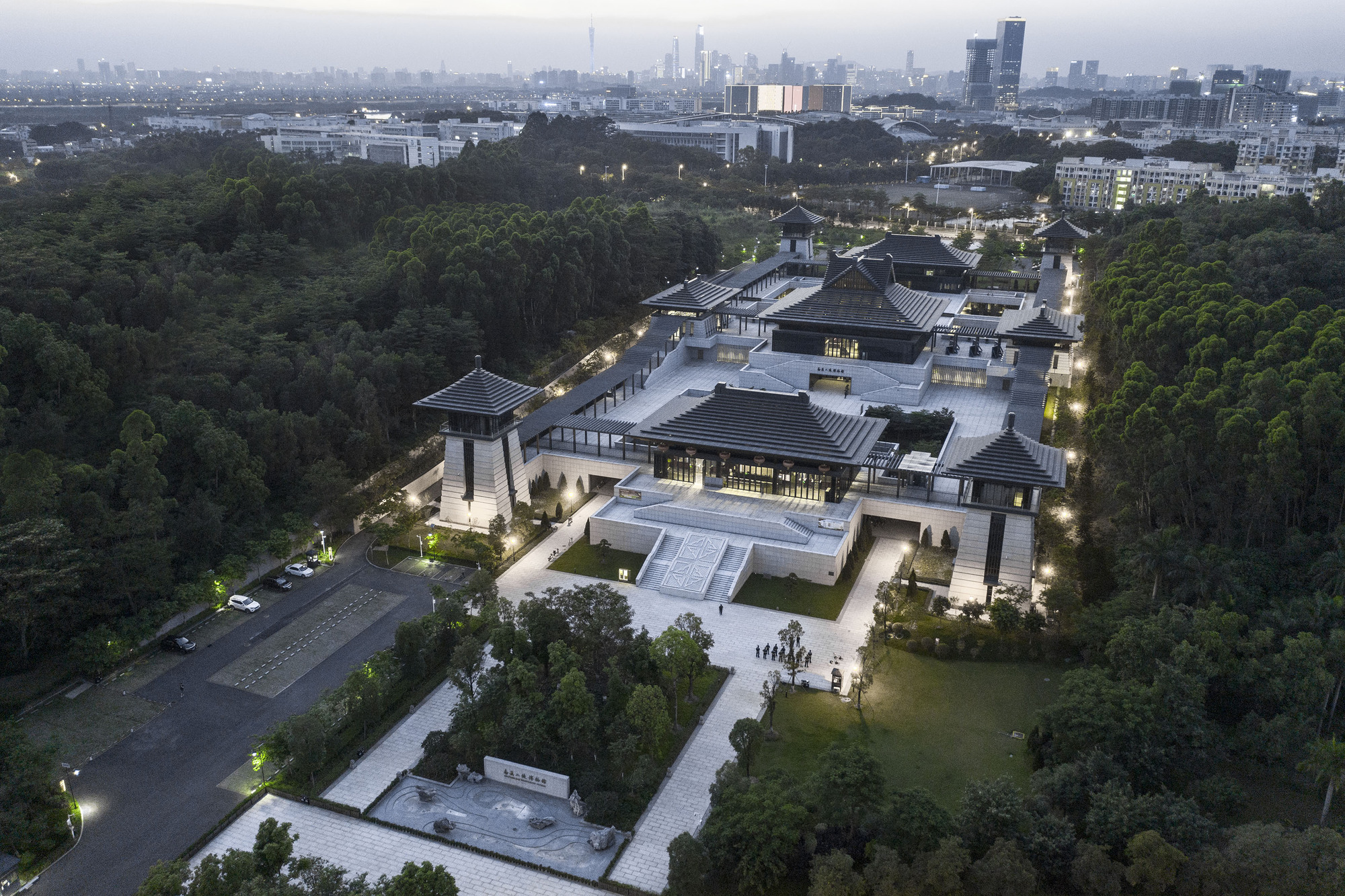 【建筑速览】大唐风格的现代化演绎！广州南汉二陵博物馆